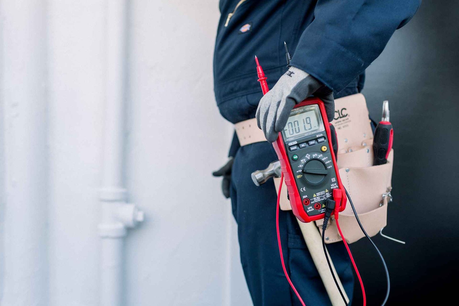 Fix It Fast, Fix It Right: Your Trusted Handyman