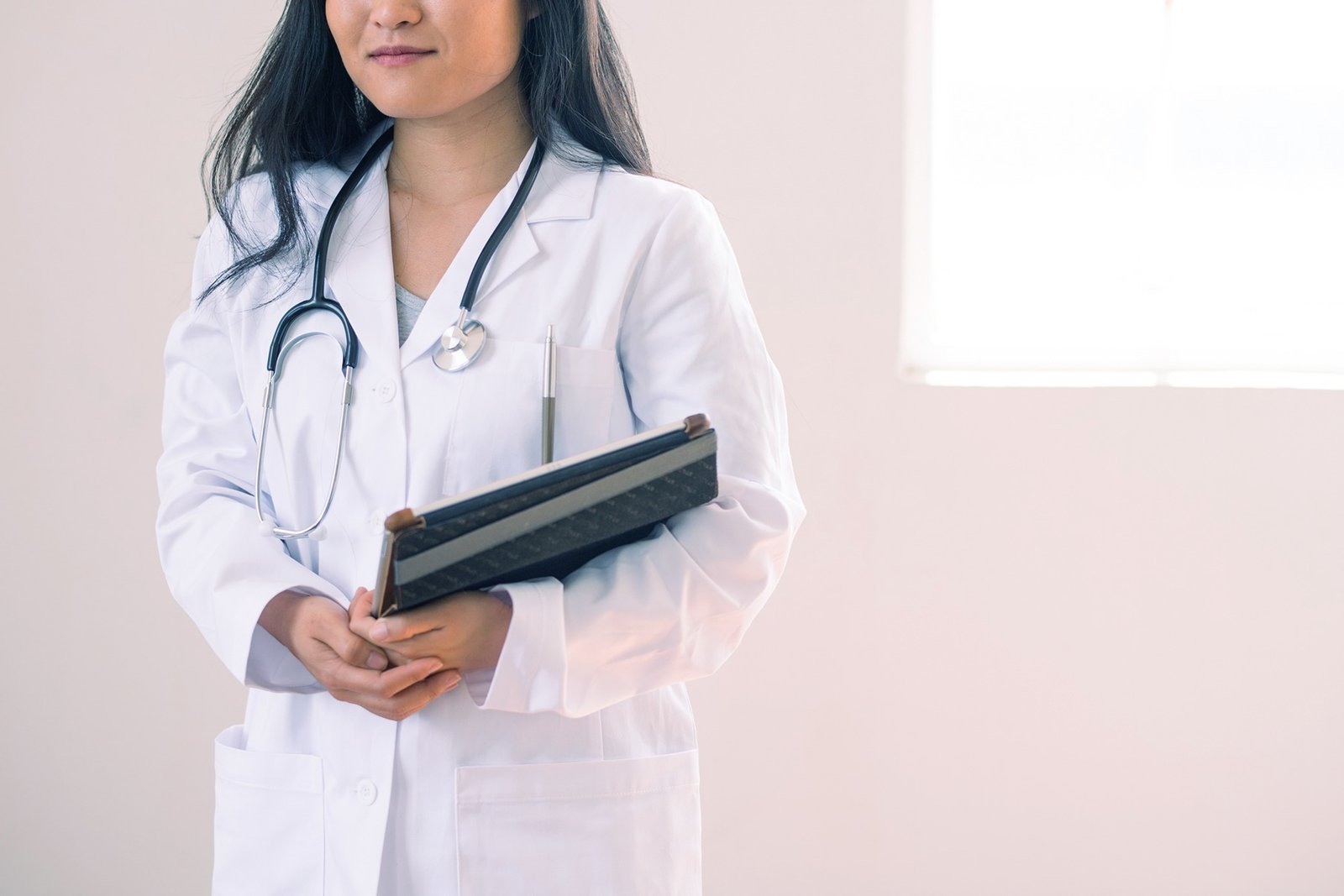 From Symptoms to Solutions: Navigating Medical Care with Confidence